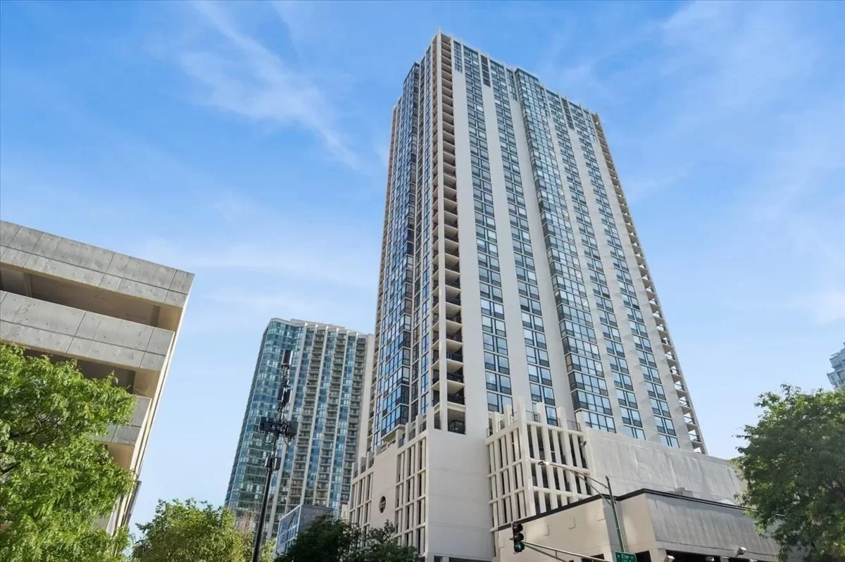 2BR Condo for Rent in Chicago, IL