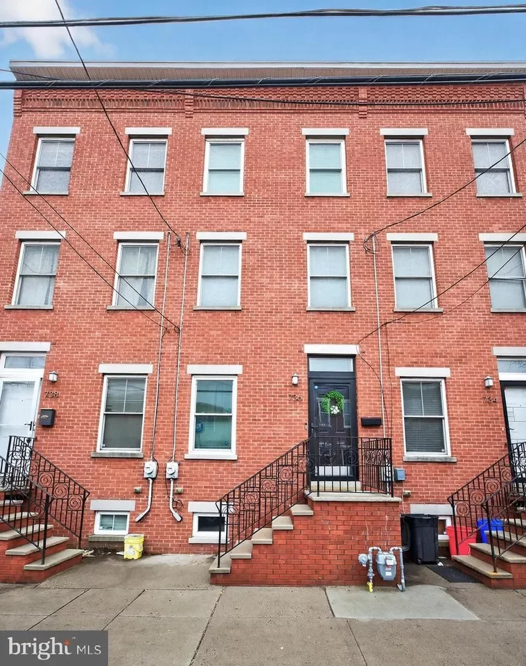4BR Townhouse for Sale in Camden, NJ