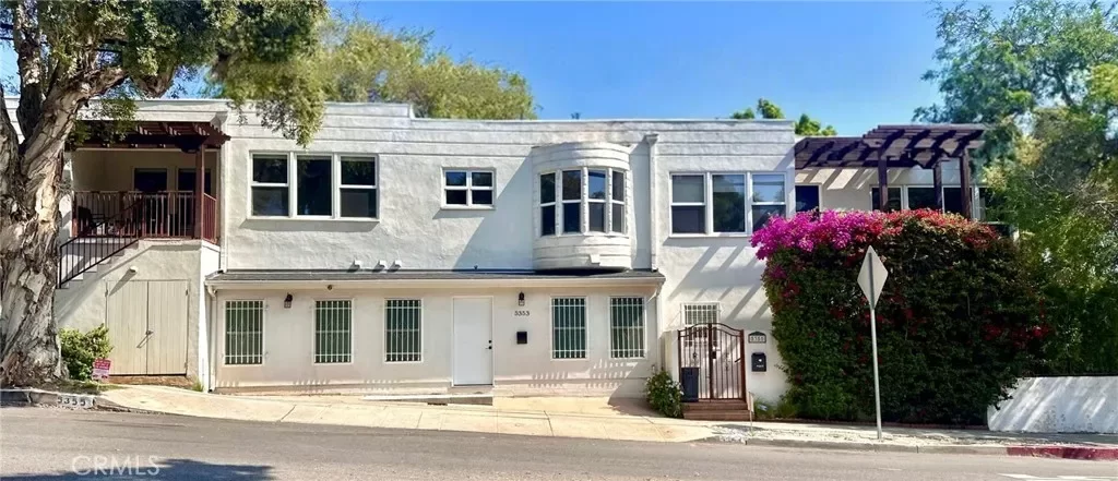6BR Multi-Family for Sale in Los Angeles, CA
