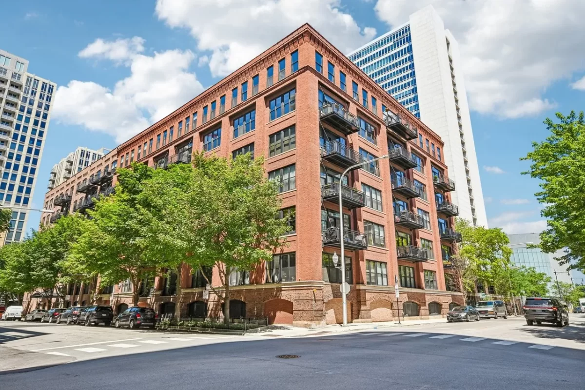 2BR Condo for Rent in Chicago, IL