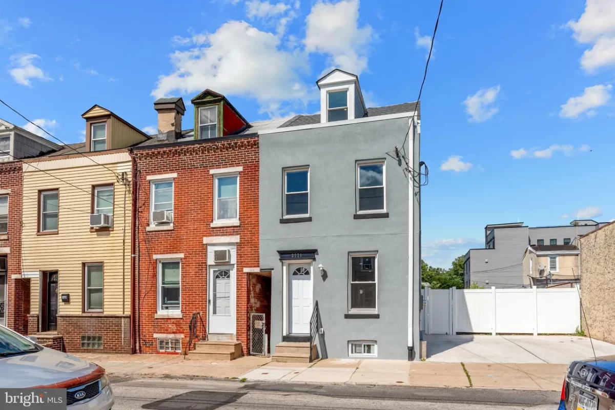 3BR Townhouse for Sale in Philadelphia, PA