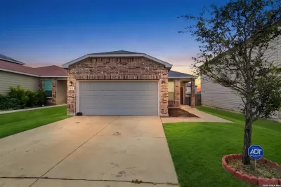 3BR House for Sale in San Antonio, TX