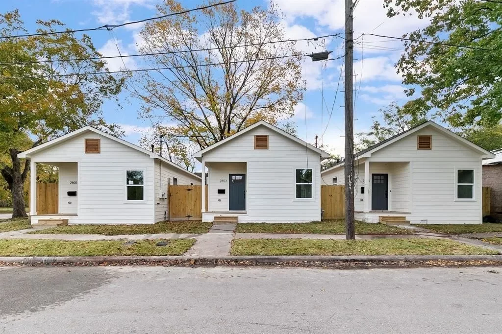 2BR House for Rent in Houston, TX