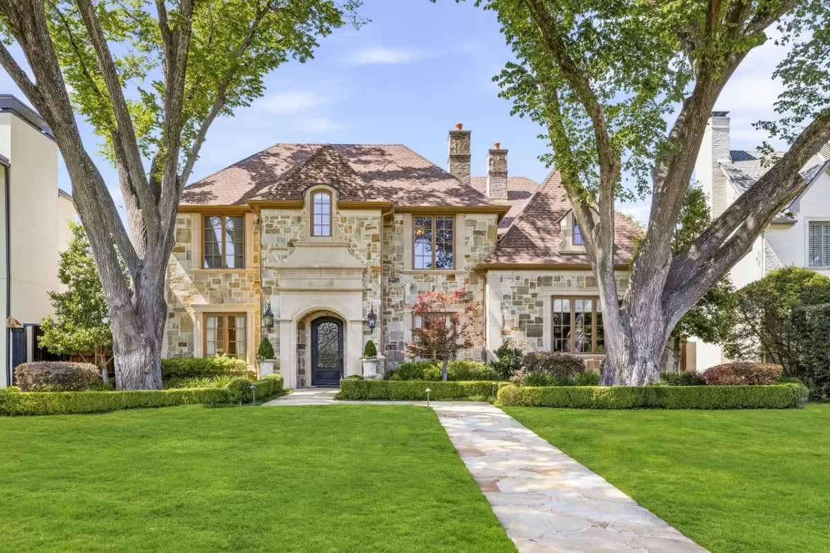 4BR House for Sale in Dallas, TX