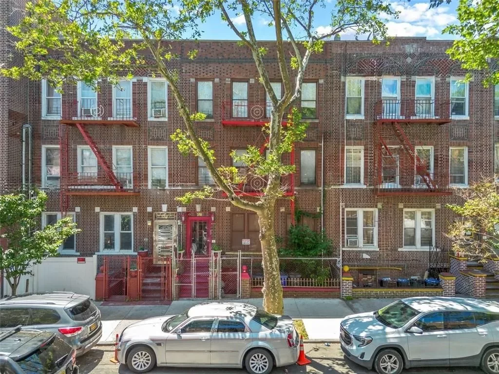 12BR Multi-Family for Sale in Brooklyn, NY