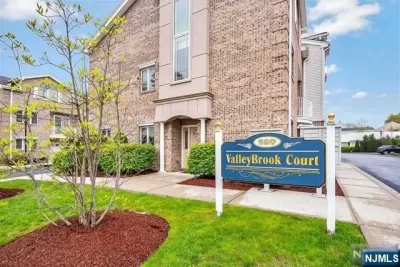 2BR Condo for Rent in Lyndhurst, NJ