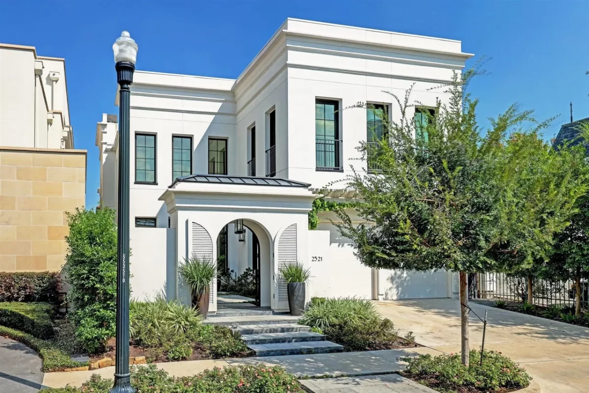 5BR House for Sale in Houston, TX