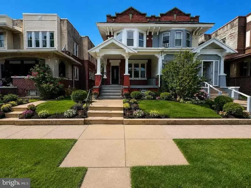 4BR Townhouse for Sale in Philadelphia, PA
