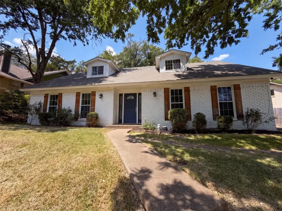 4BR House for Sale in Dallas, TX