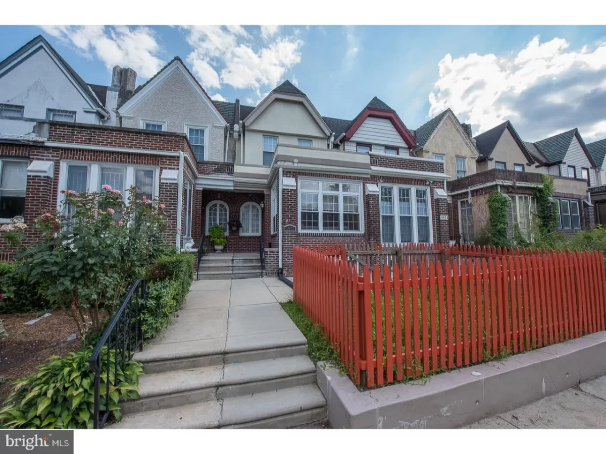 3BR Townhouse for Sale in Philadelphia, PA