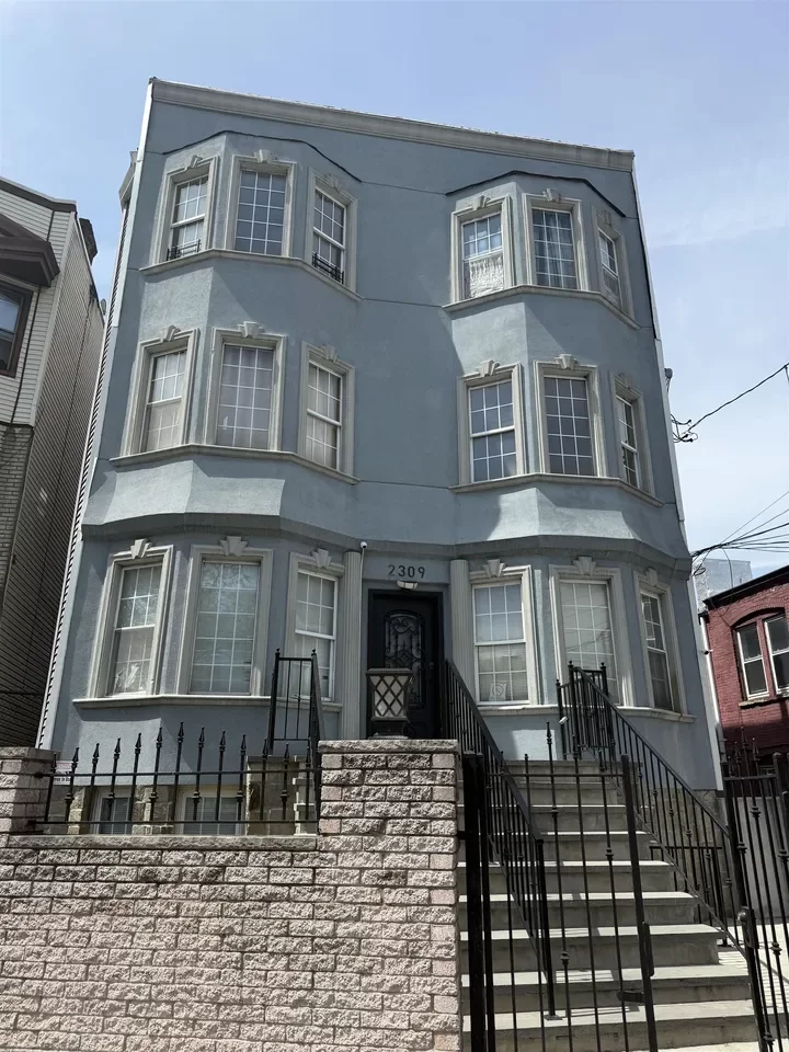 2BR Apartment for Rent in Jersey City, NJ