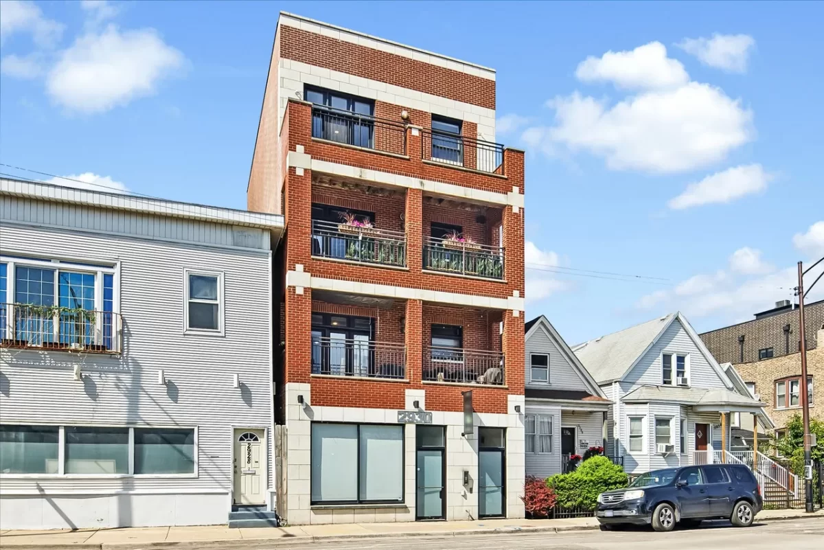 3BR Condo for Sale in Chicago, IL