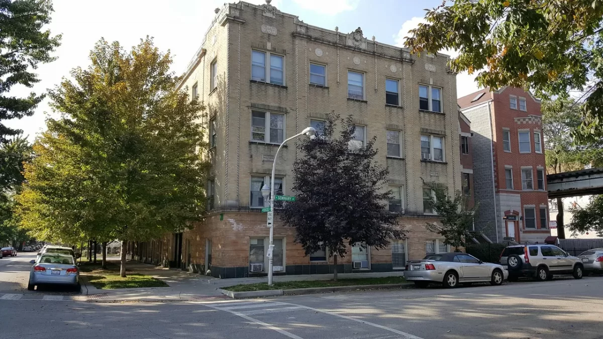 House for Rent in Chicago, IL