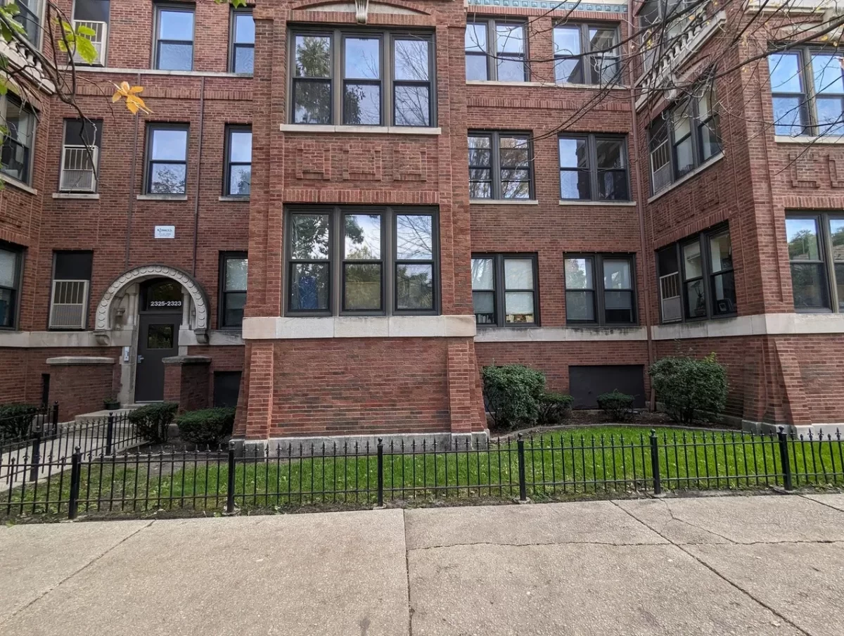 2BR Apartment for Rent in Chicago, IL