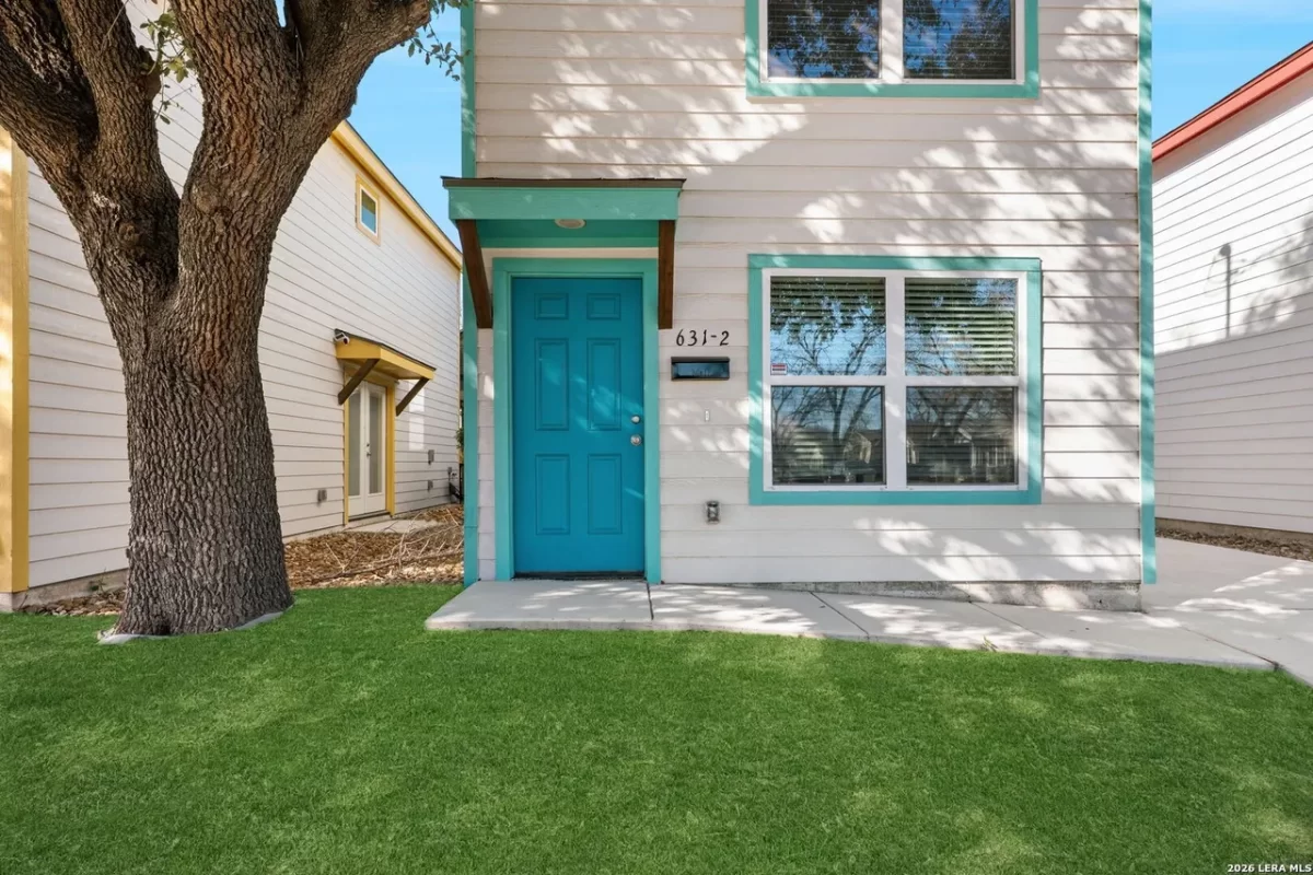 2BR House for Sale in San Antonio, TX