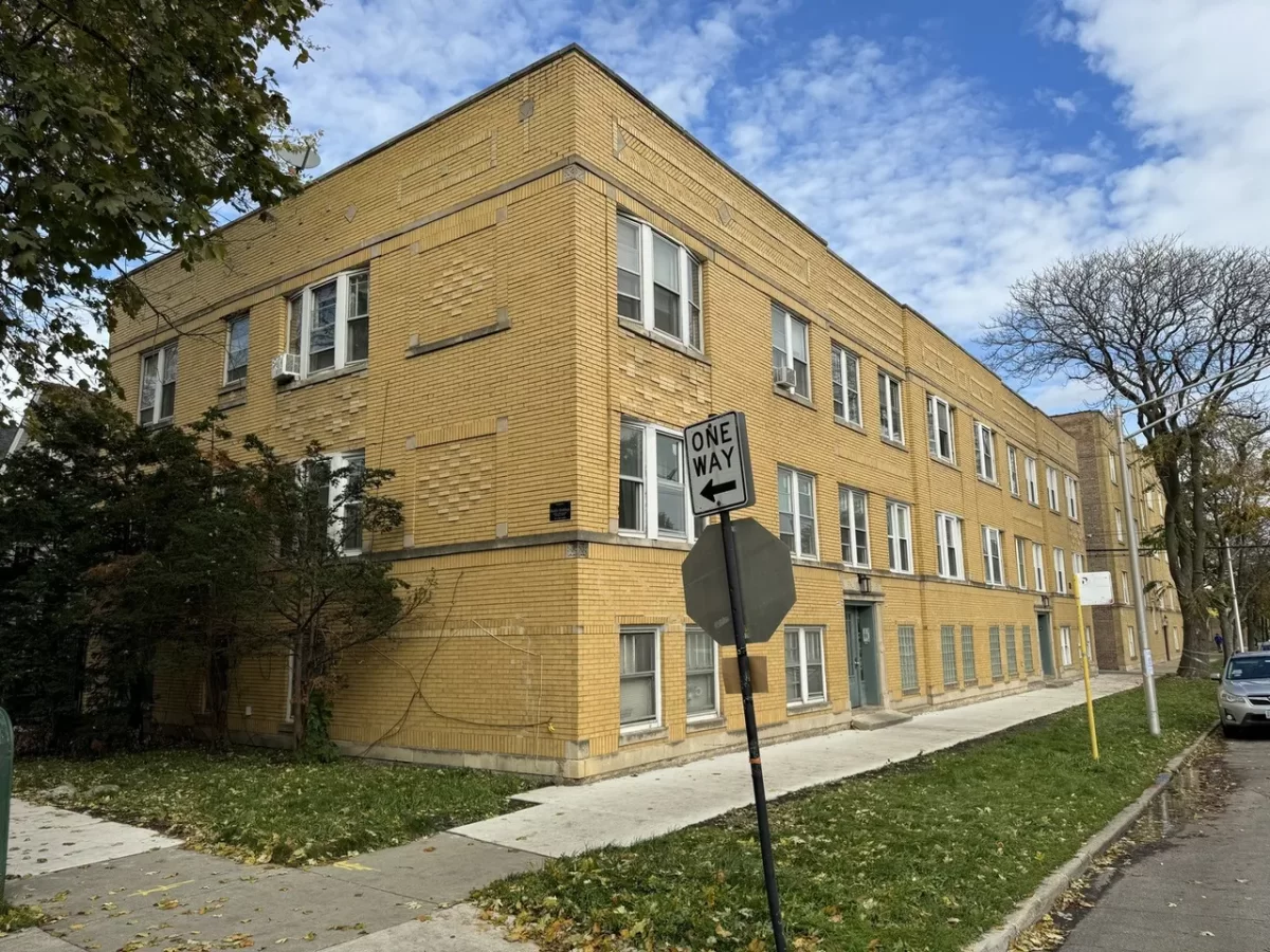 2BR House for Rent in Chicago, IL