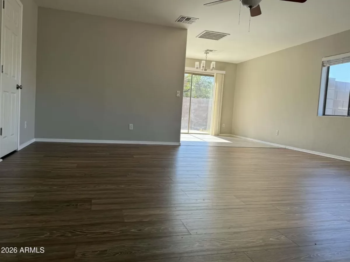 4BR Townhouse for Rent in Phoenix, AZ