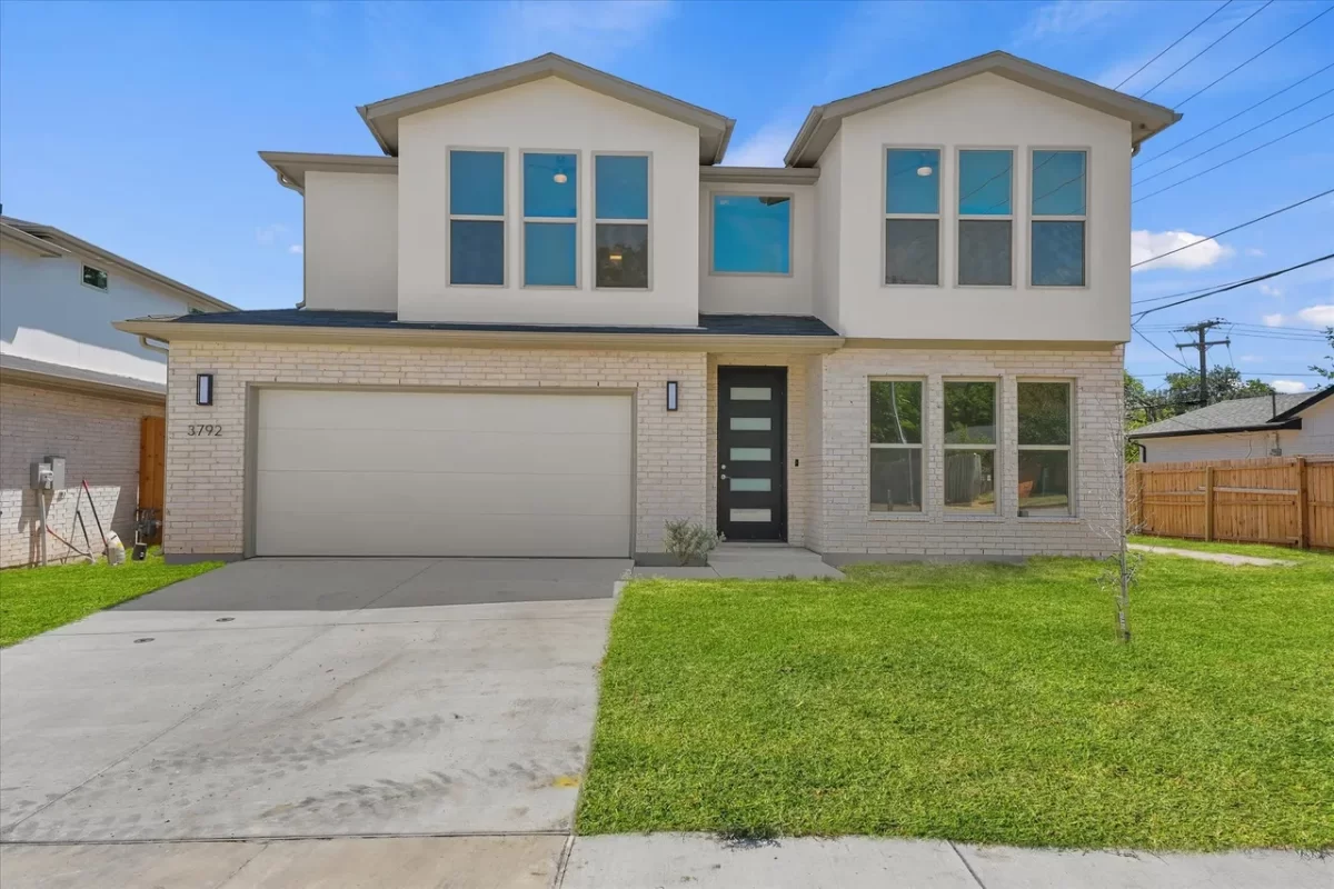 4BR House for Sale in Dallas, TX