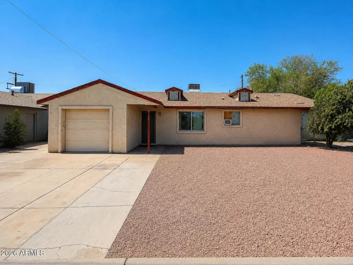 4BR House for Sale in Phoenix, AZ