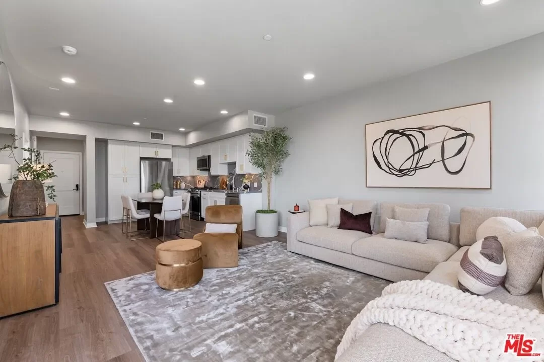 1BR Condo for Sale in West Hollywood, CA