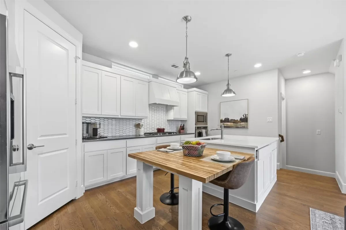 2BR Condo for Sale in Dallas, TX