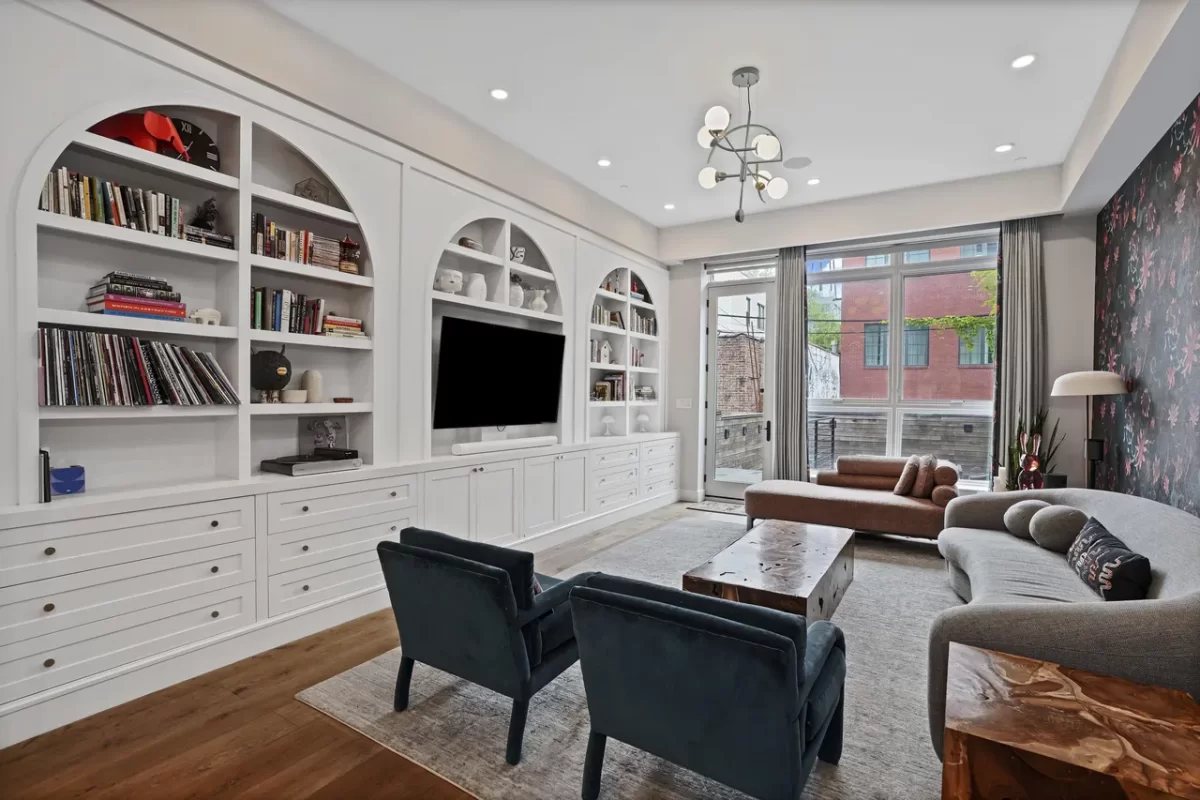 5BR Townhouse for Sale in Brooklyn, NY