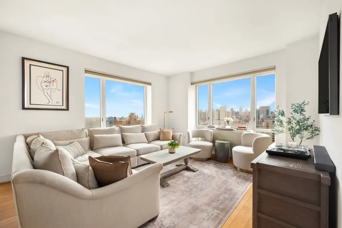 2BR Condo for Sale in Manhattan, NY