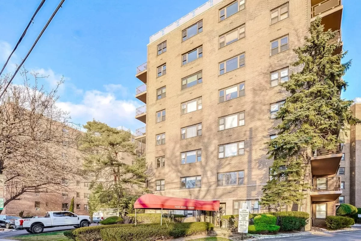 2BR Condo for Sale in North Bergen, NJ