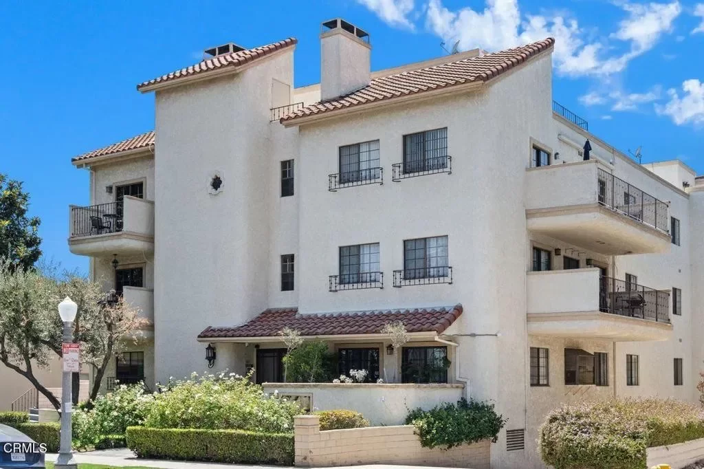 2BR Condo for Sale in Pasadena, CA