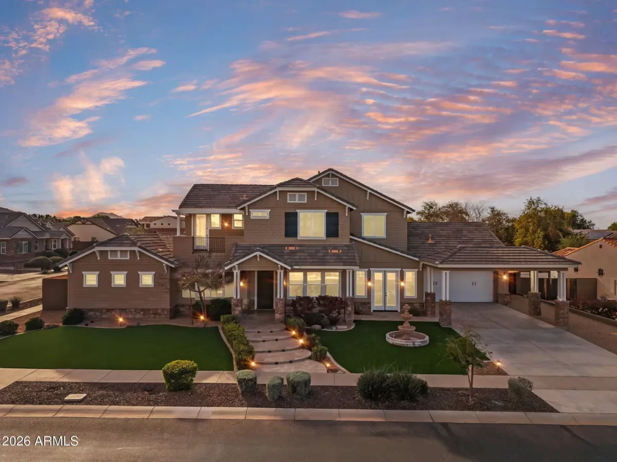4BR House for Sale in Phoenix, AZ