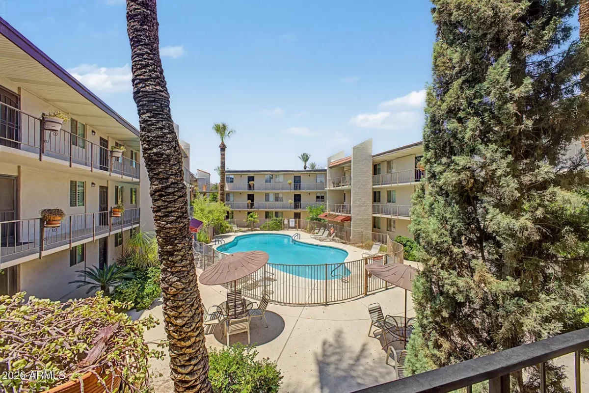 2BR Condo for Sale in Phoenix, AZ