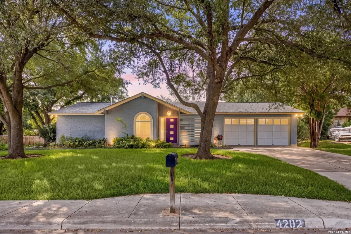4BR House for Sale in San Antonio, TX