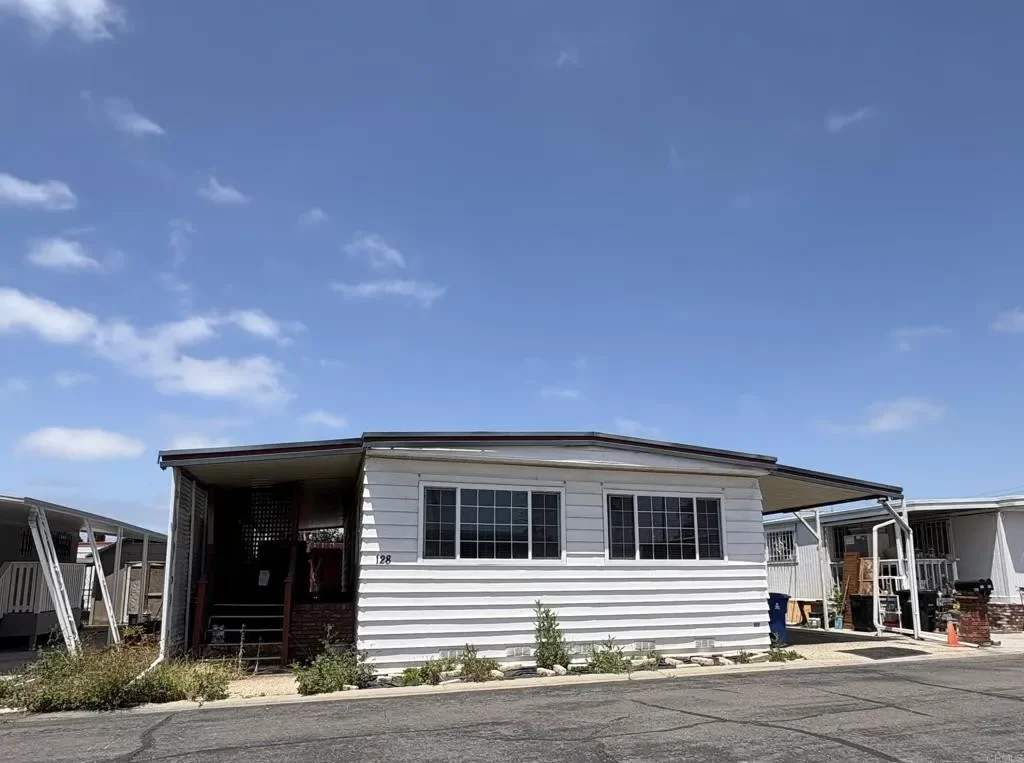 2BR Mobile Home for Sale in Chula Vista, CA