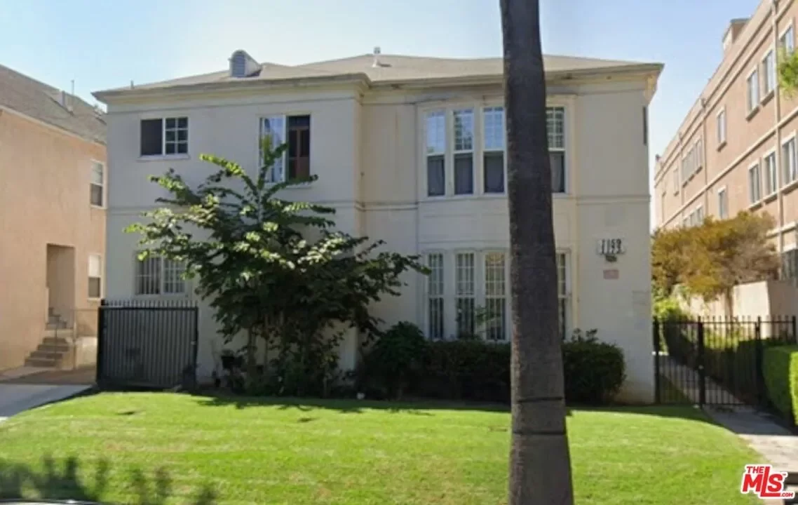 Condo for Rent in Los Angeles, CA