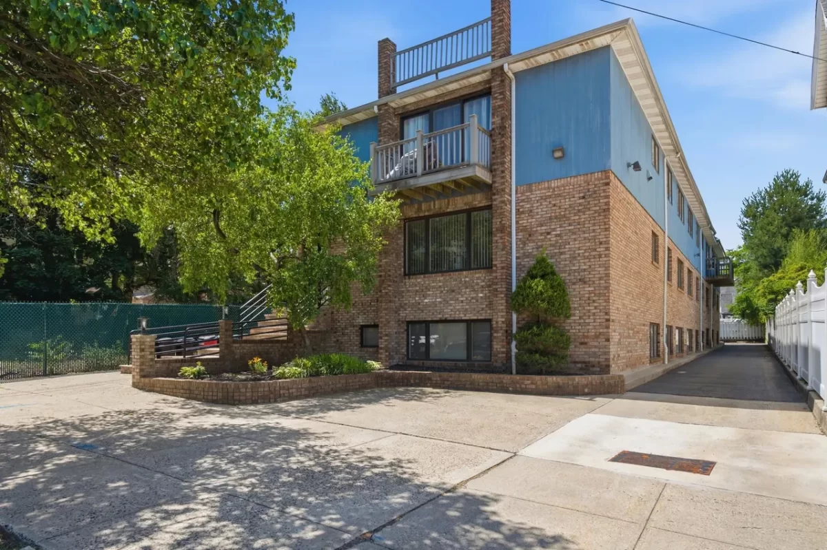 4BR Condo for Sale in Bayonne, NJ