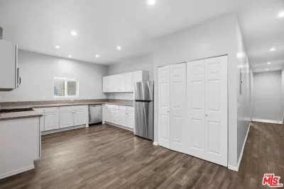 3BR Townhouse for Rent in Los Angeles, CA
