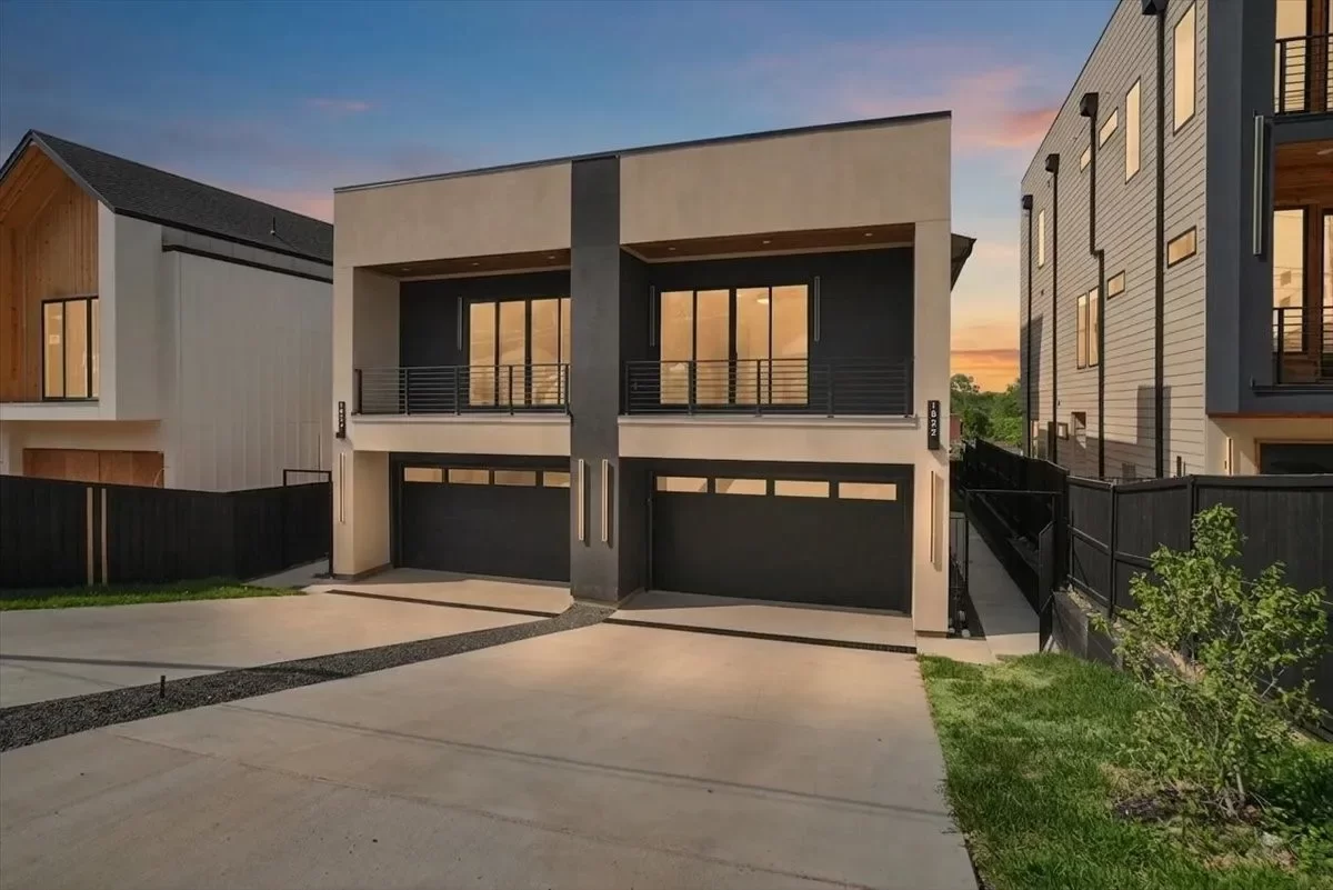 8BR Multi-Family for Sale in Dallas, TX