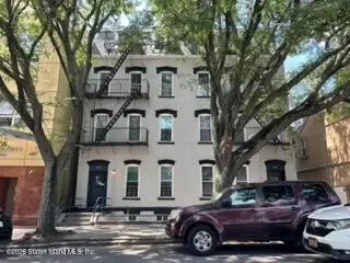 18BR Multi-Family for Sale in Staten Island, NY