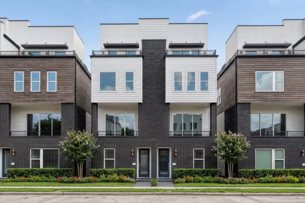 4BR Townhouse for Sale in Houston, TX