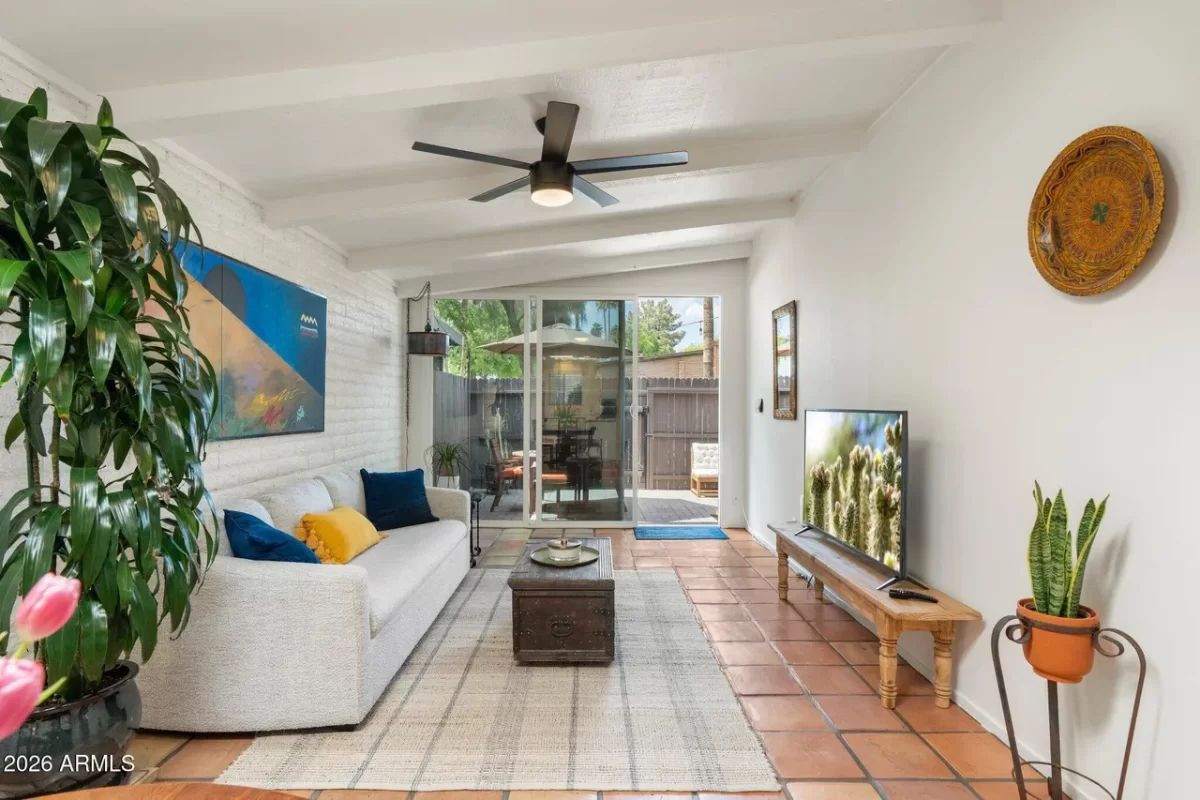 2BR Townhouse for Sale in Phoenix, AZ