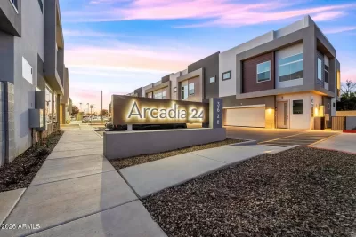 2BR Townhouse for Rent in Phoenix, AZ