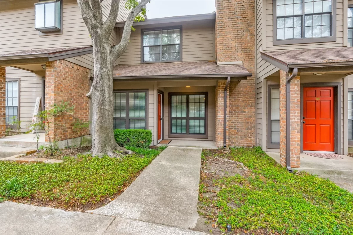 2BR Condo for Sale in Dallas, TX