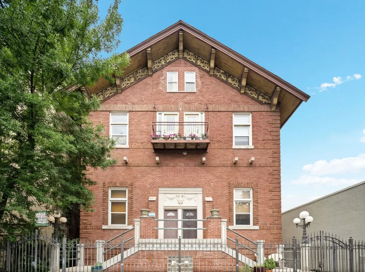 2BR Condo for Sale in Chicago, IL