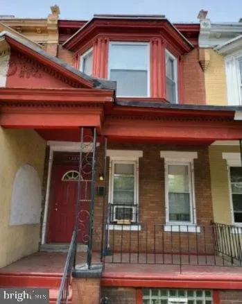 4BR Townhouse for Sale in Camden, NJ