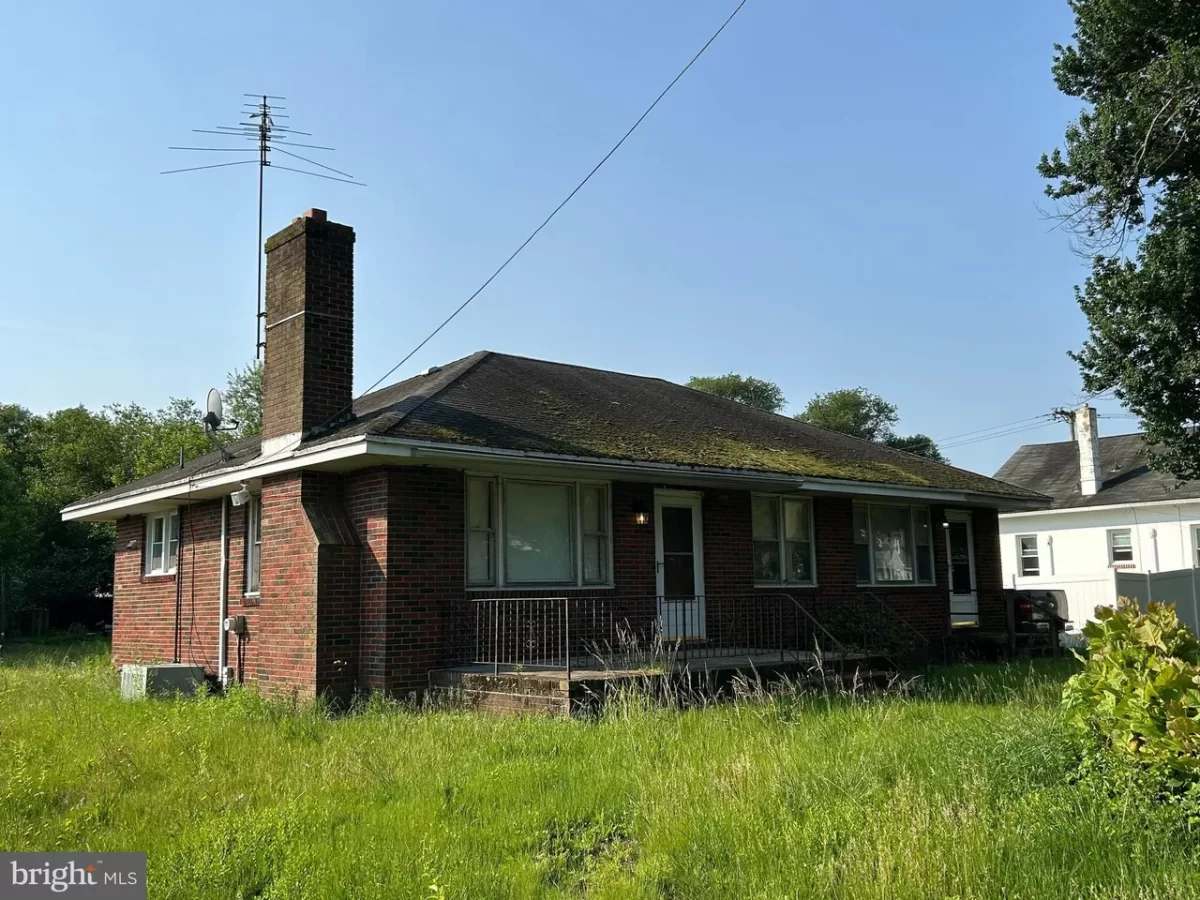 3BR House for Sale in Westville, NJ