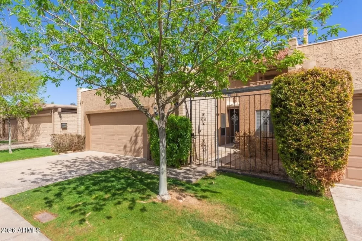 3BR Townhouse for Sale in Phoenix, AZ