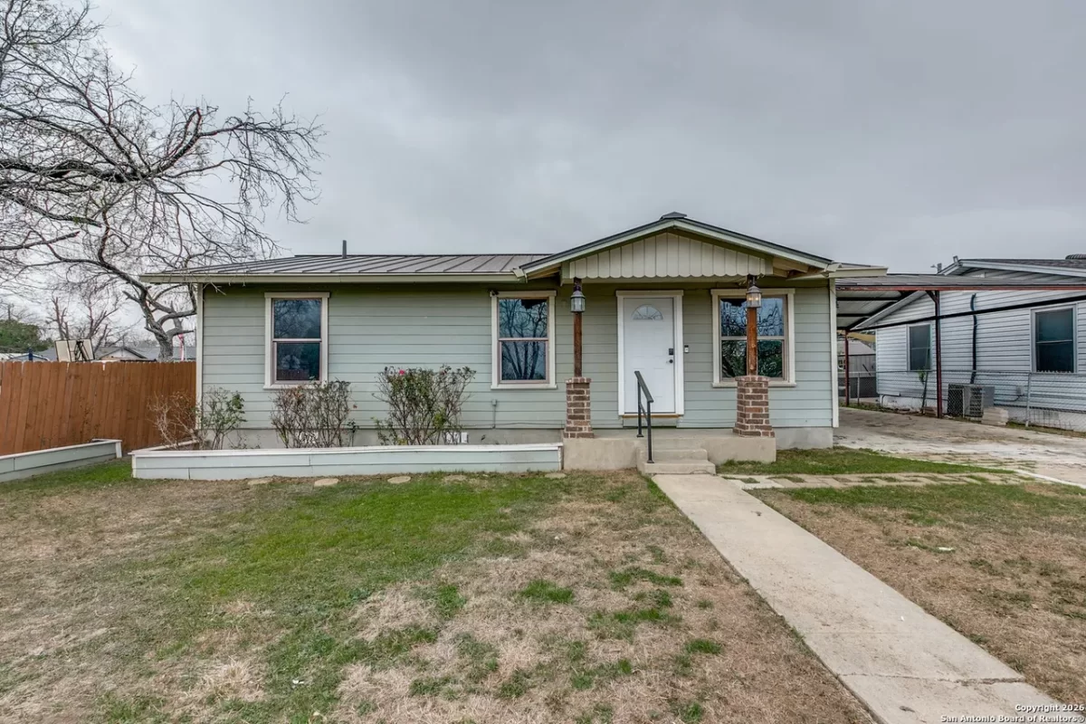 2BR House for Sale in San Antonio, TX