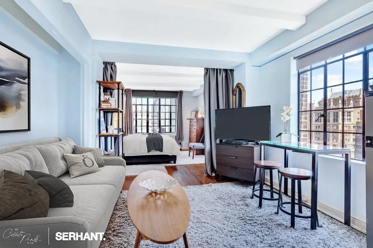 Condo for Sale in Manhattan, NY