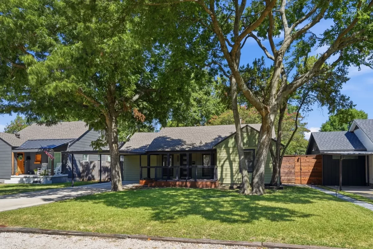 2BR House for Rent in Dallas, TX
