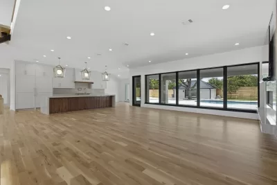 6BR House for Sale in Dallas, TX